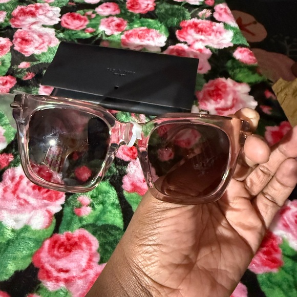 Rag & Bone Transparent Square Sunglasses - Picture 4 of 6